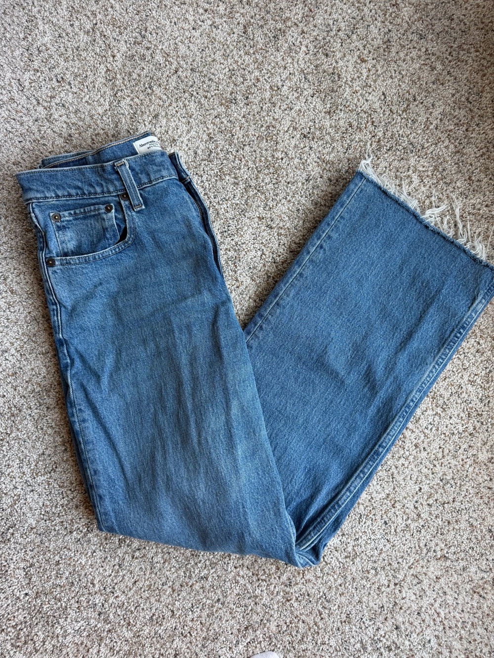 Abercrombie 90’s Relaxed Denim